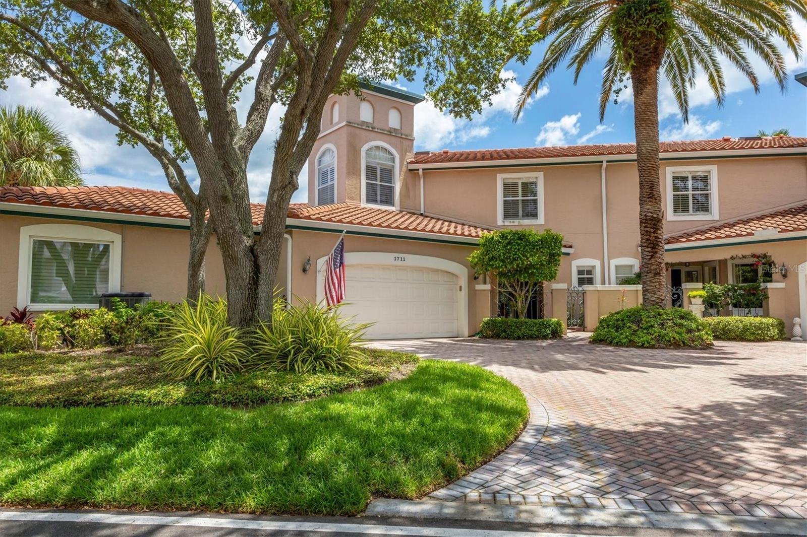 Stunning Villa in the Landings Gated Community with Top Amenities and Schools!
Welcome to this beautifully maintained 3-bedroom, 2 1/2 bathroom home located in one of the area's most sought-after gated communities. Nestled in a prime location, this property offers the perfect blend of privacy, convenience and resort-style living! Located in a secure, gated community and zoned for top-rated schools in the district. This home features a bright, open floor plan with high ceilings and abundant natural light. A spacious kitchen with granite countertops, stainless steel appliances, and beautiful white cabinetry. There are hardwood floors throughout, an upstairs loft and a large walk-in closet in the primary bedroom. A private screened in patio that is ideal for entertaining or relaxing. The community amenities include a membership to the Racquet Club, pool, spa, clubhouse, fitness center, tennis courts and walking trails. This convenient location is minutes from beaches, shopping, dining and recreational parks. Unit is currently unfurnished, but owner would furnish if desired. Pets will be considered with owner approval and pet deposit. This home offers comfort, security and value in an unbeatable location! Schedule your private tour today, homes in this community don't last long!