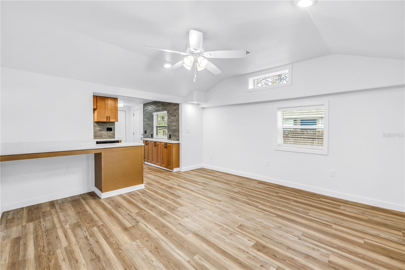 TEMPLE CREST UNIT 1 - Residential