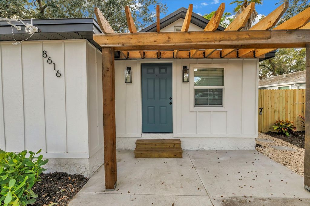 Photo of 8616 N Orangeview Avenue, Tampa, FL 33617 (MLS # TB8463025)