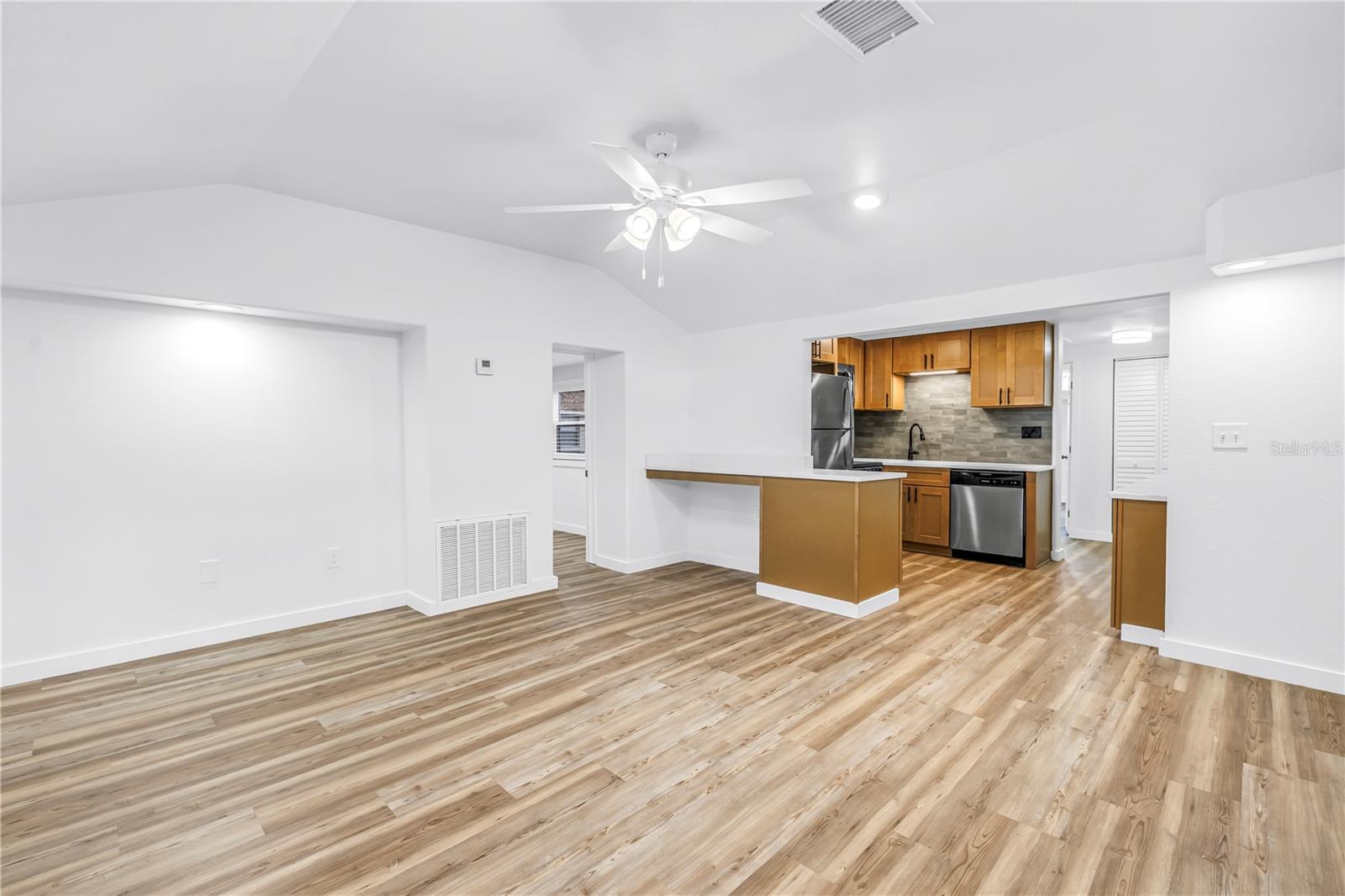 TEMPLE CREST UNIT 1 - Residential