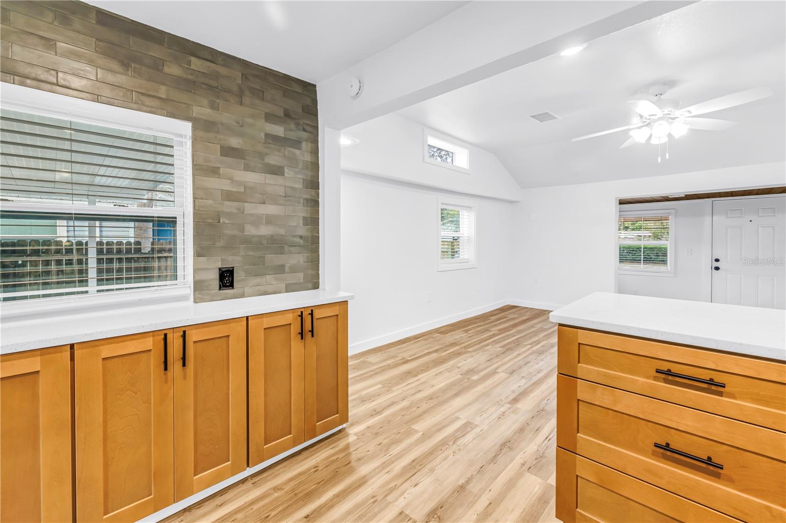 TEMPLE CREST UNIT 1 - Residential