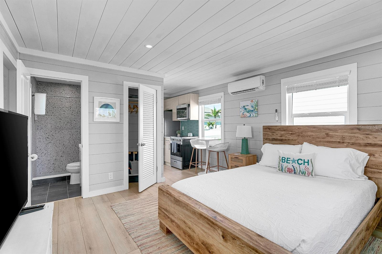 HARBOR SHORES 2ND ADD - Residential Income