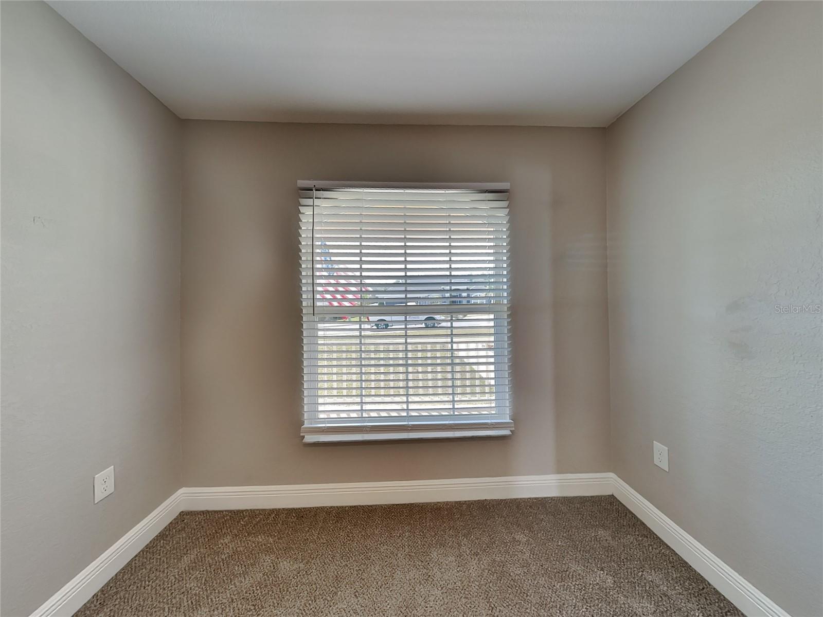 EAGLE CREST - Residential Lease