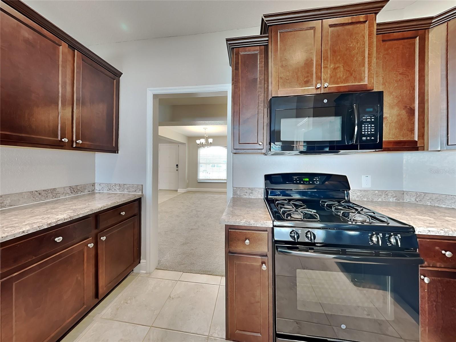 EAGLE CREST - Residential Lease