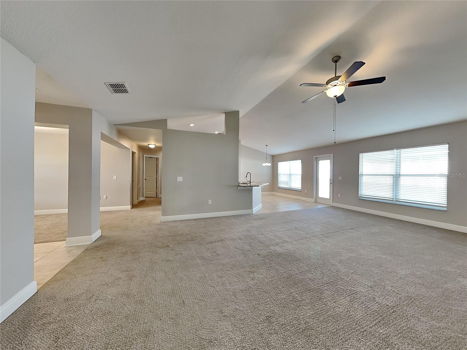 EAGLE CREST - Residential Lease