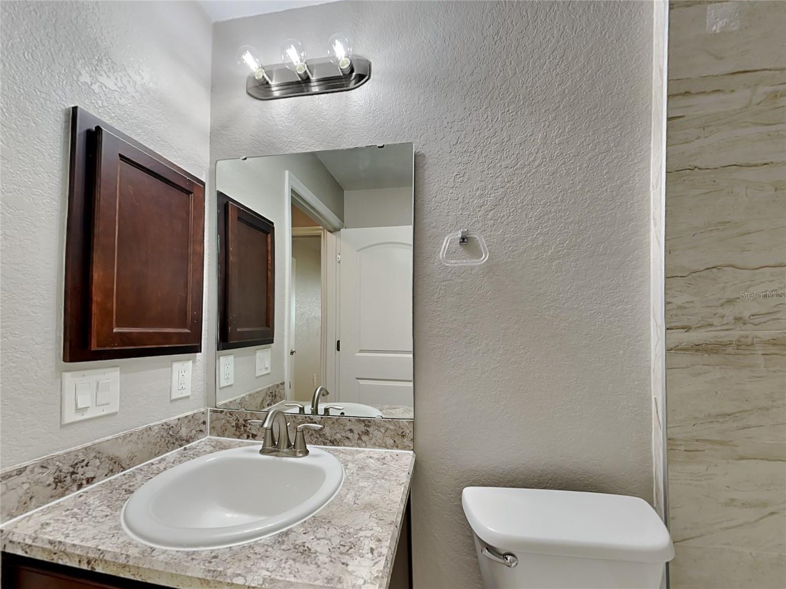 EAGLE CREST - Residential Lease