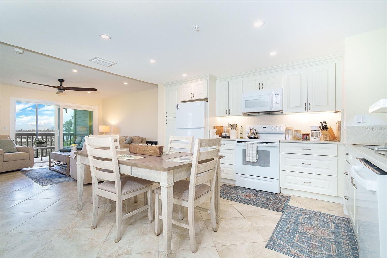 PLACIDA BEACH PH 02 BLDG 04 - Residential