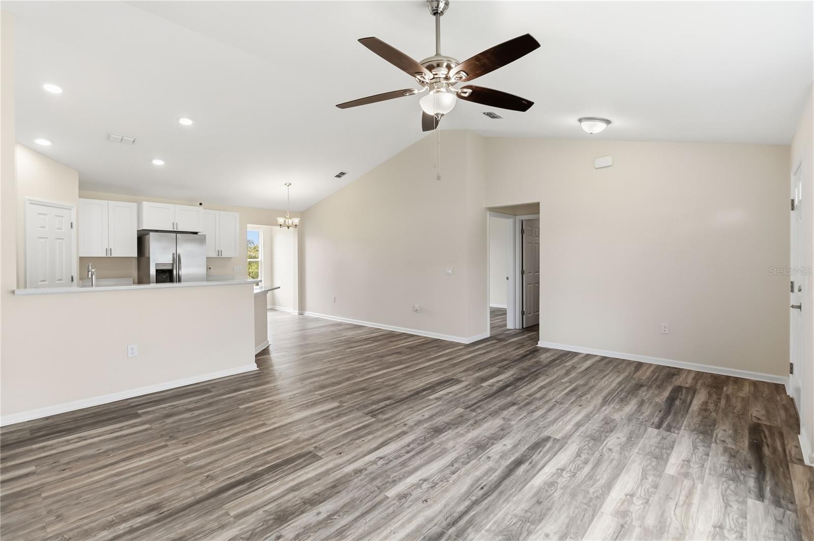 DELTONA LAKES UNIT 04 - Residential