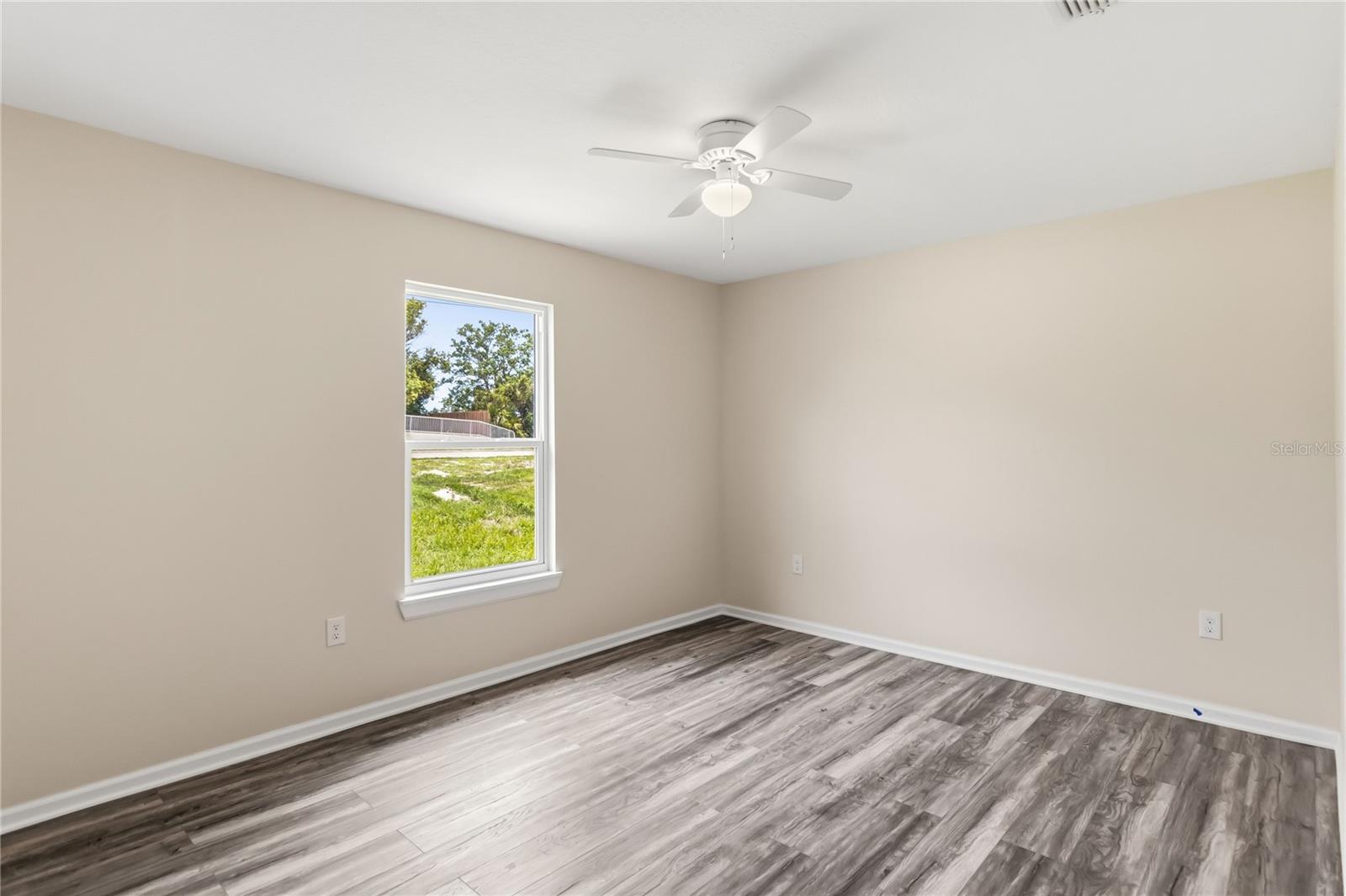 DELTONA LAKES UNIT 04 - Residential