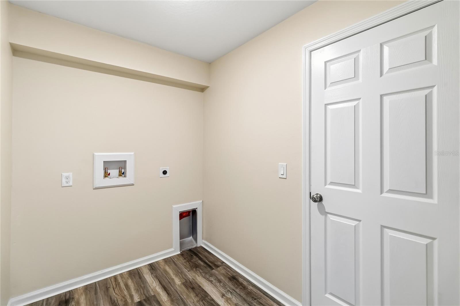DELTONA LAKES UNIT 04 - Residential