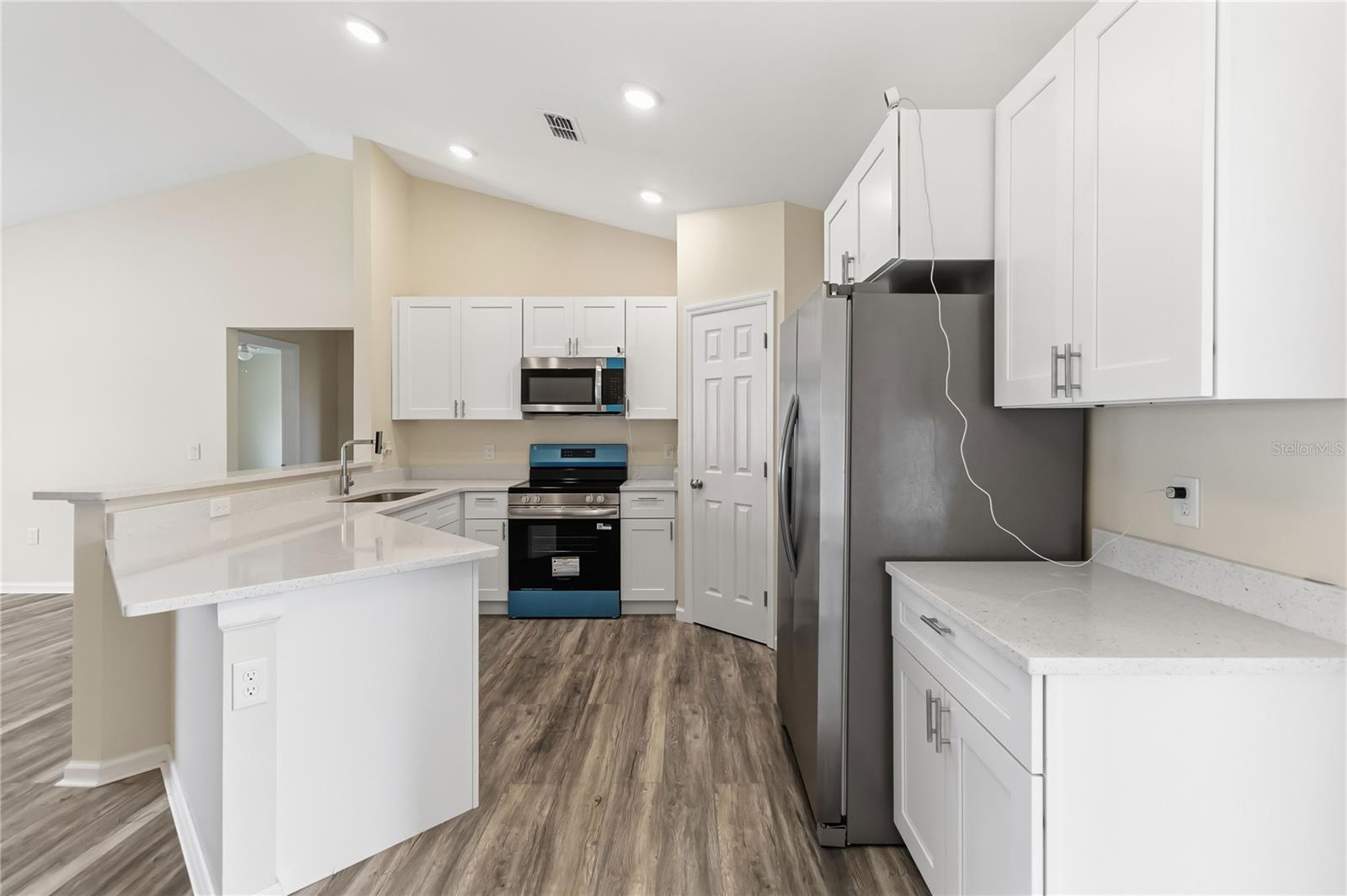 DELTONA LAKES UNIT 04 - Residential