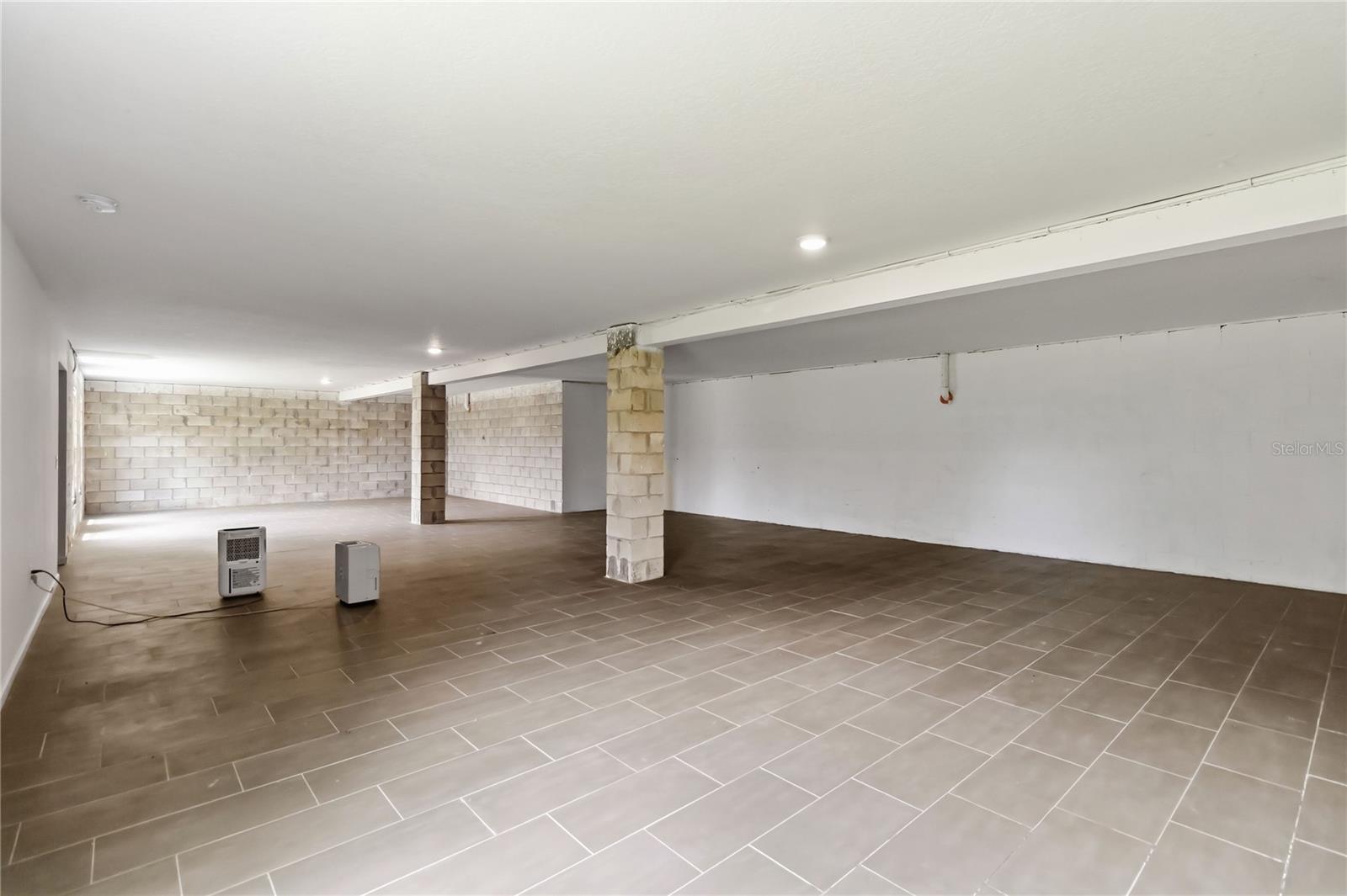 DELTONA LAKES UNIT 04 - Residential