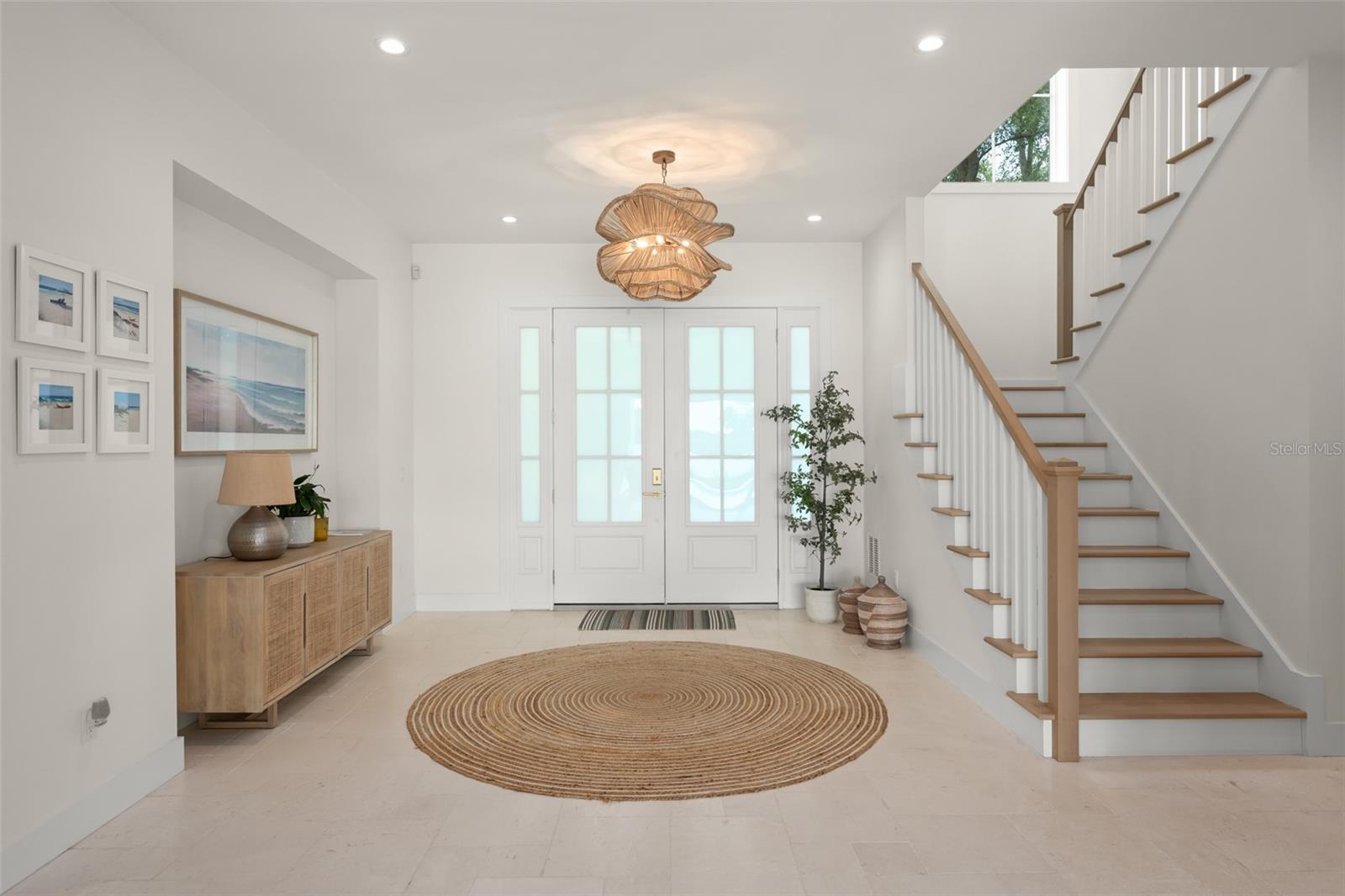SUNSET LAKES - Residential
