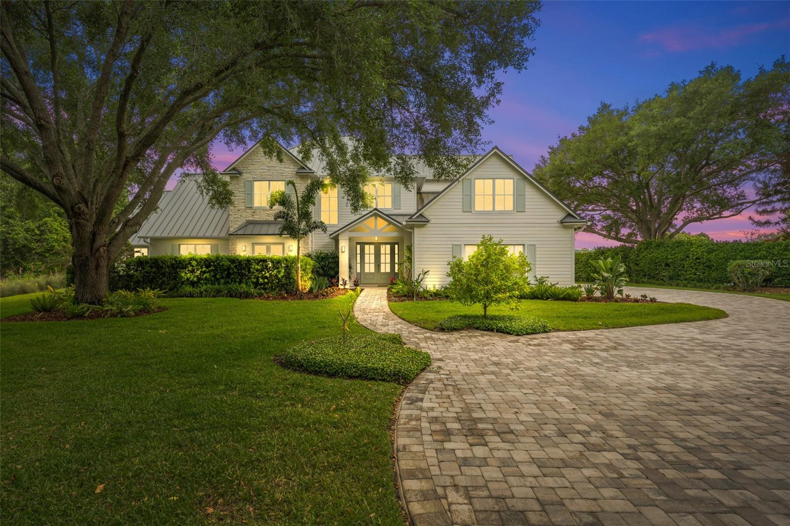 SUNSET LAKES - Residential