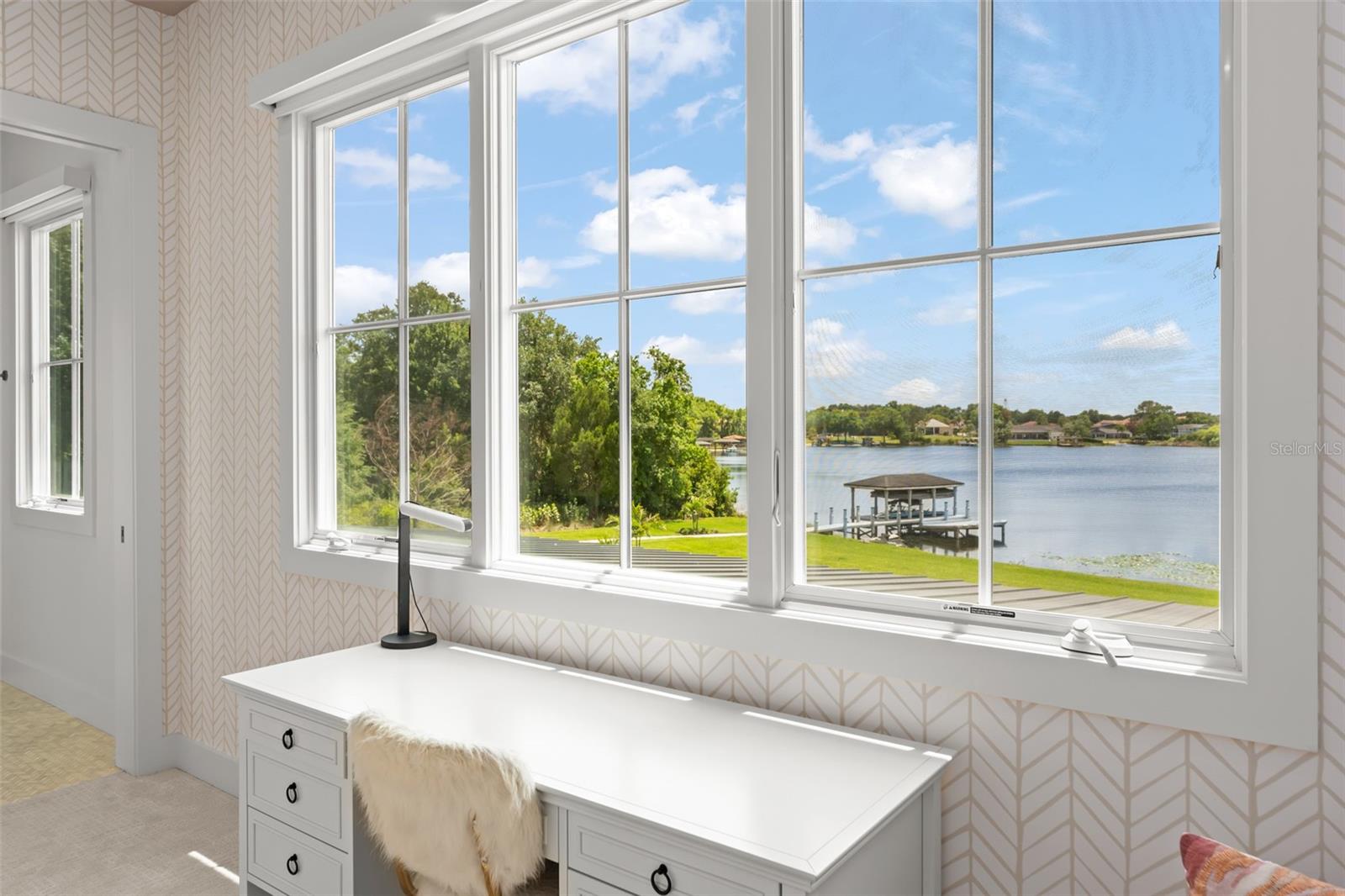 SUNSET LAKES - Residential