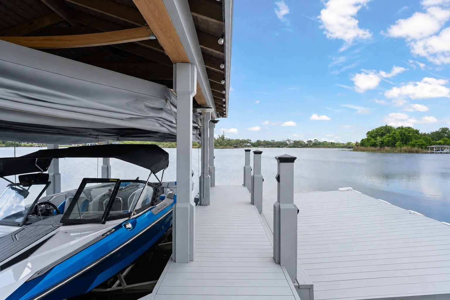SUNSET LAKES - Residential