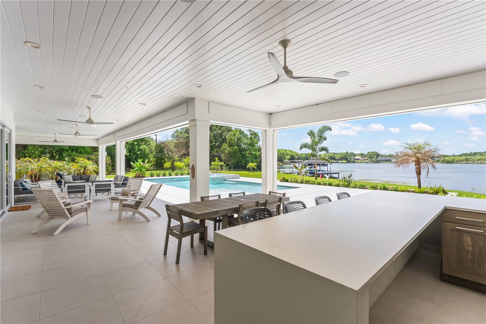SUNSET LAKES - Residential