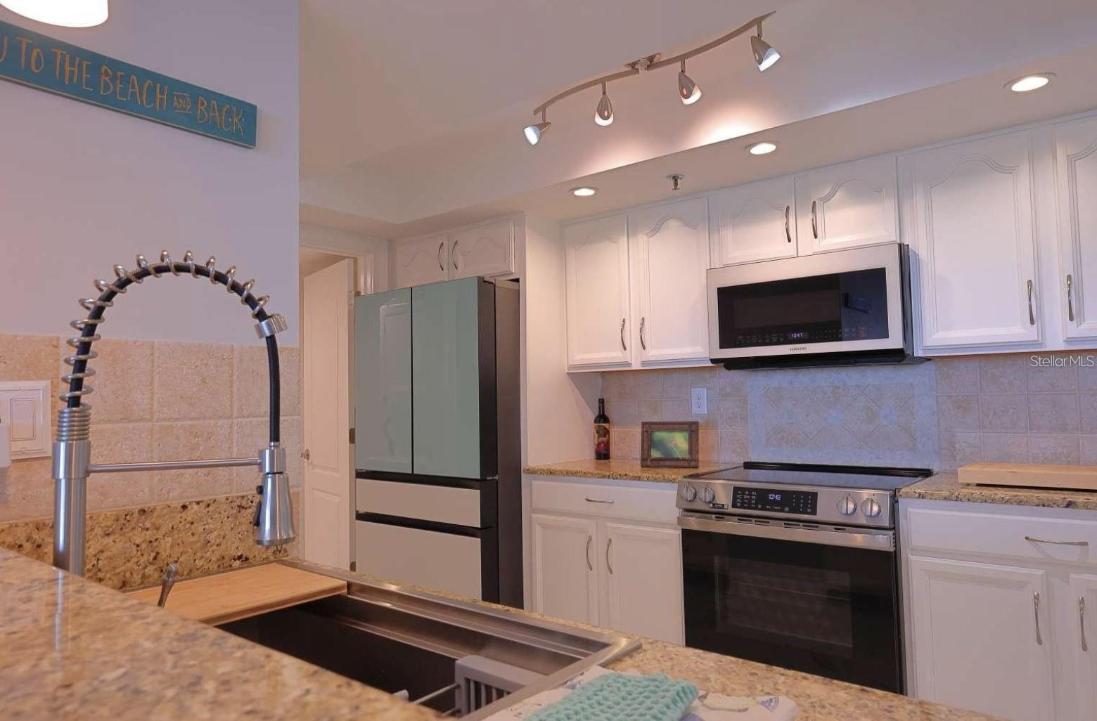 6372 PALMA DEL MAR BOULEVARD S 705
