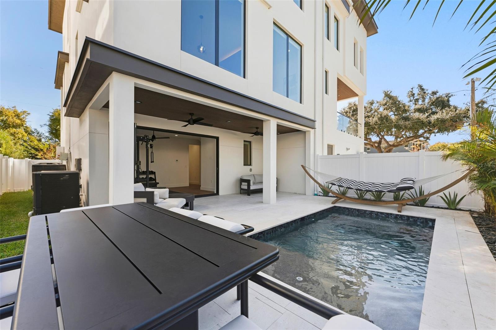 MUNRO AND MC INTOSH'S ADDITION - Residential