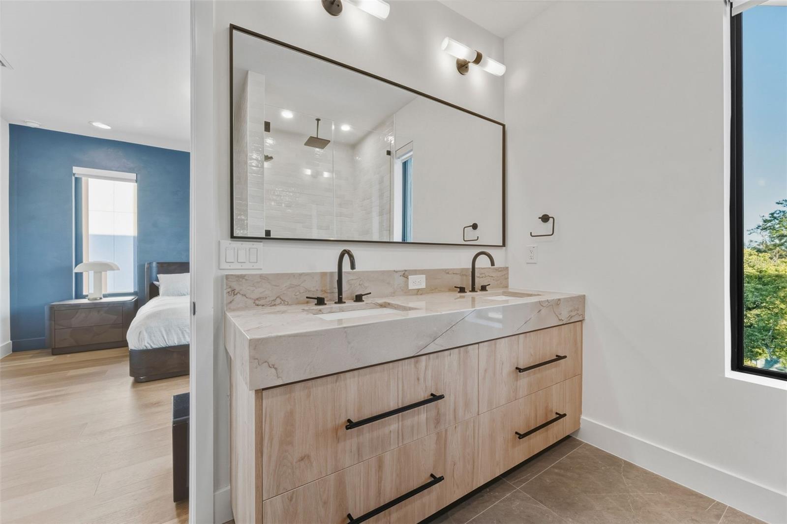 MUNRO AND MC INTOSH'S ADDITION - Residential