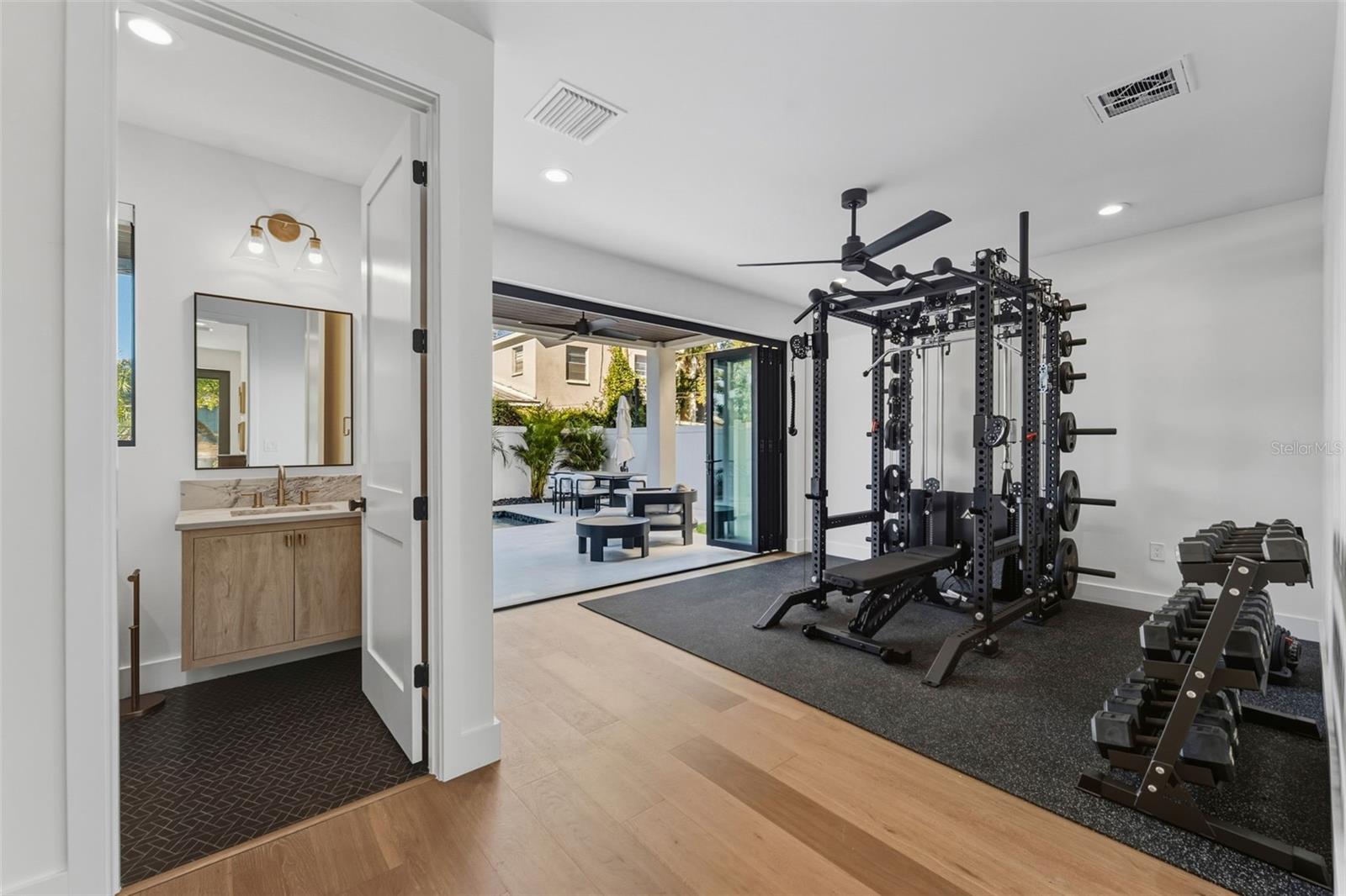 MUNRO AND MC INTOSH'S ADDITION - Residential