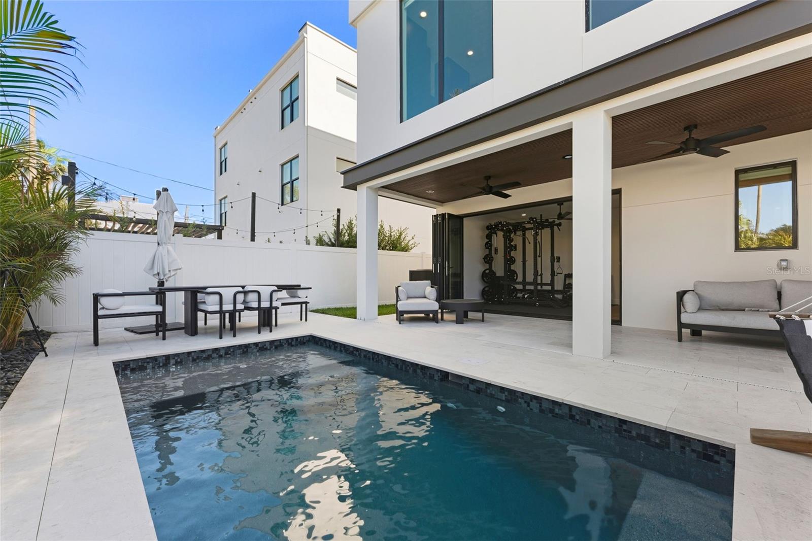 MUNRO AND MC INTOSH'S ADDITION - Residential