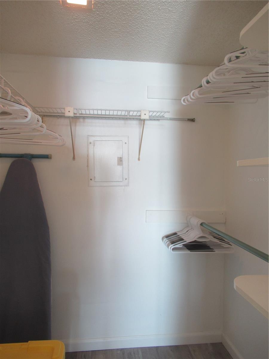 HERITAGE HOUSE THE CONDO - Residential Lease