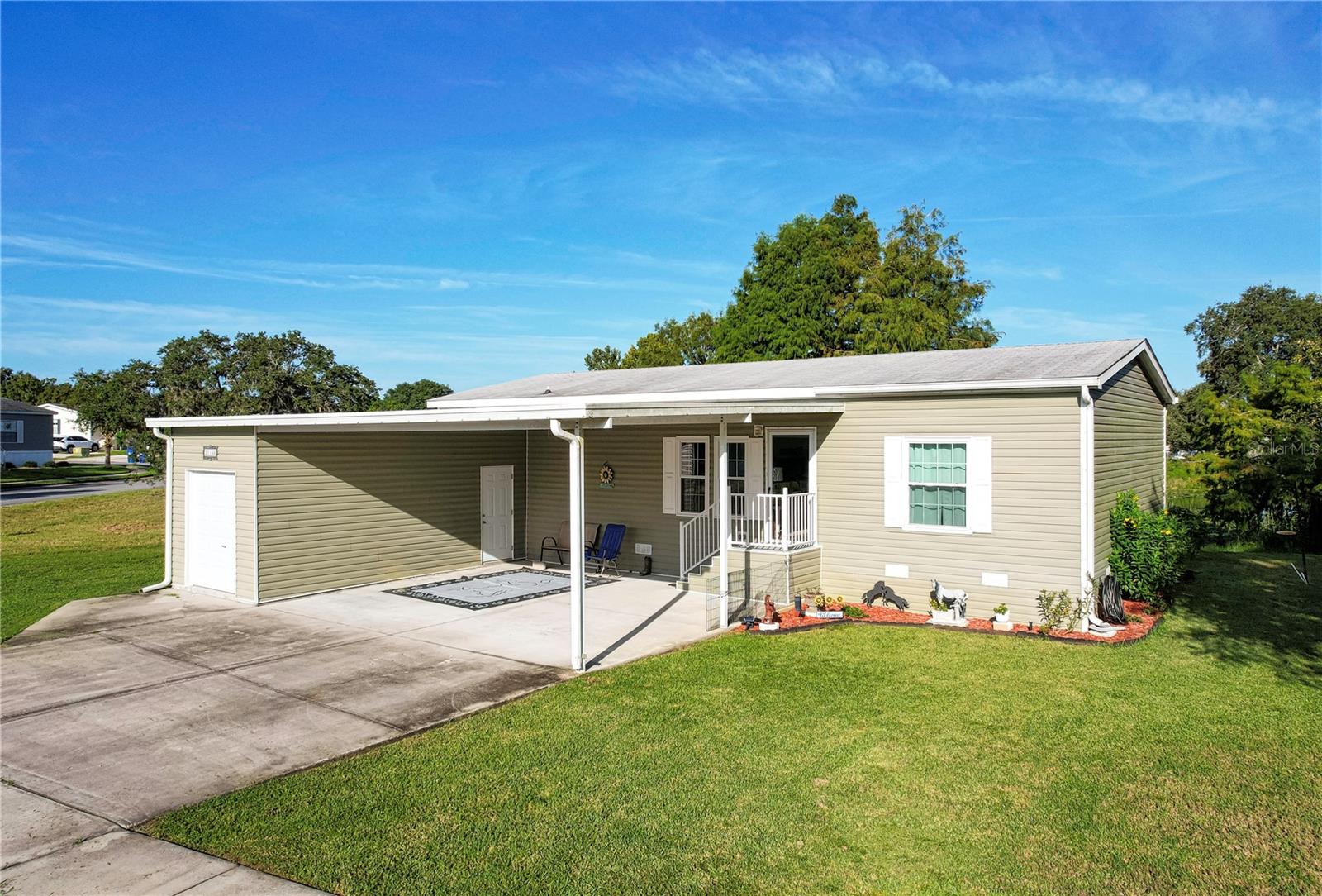 25144 SPANISH MOSS CIRCLE
