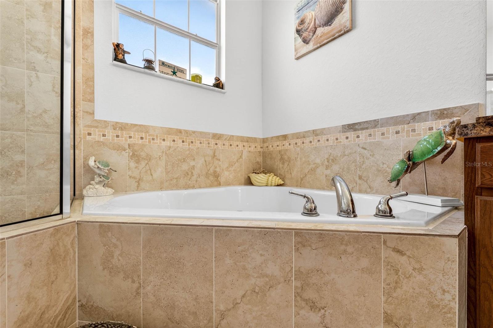 COUNTRY SQUARE - Residential