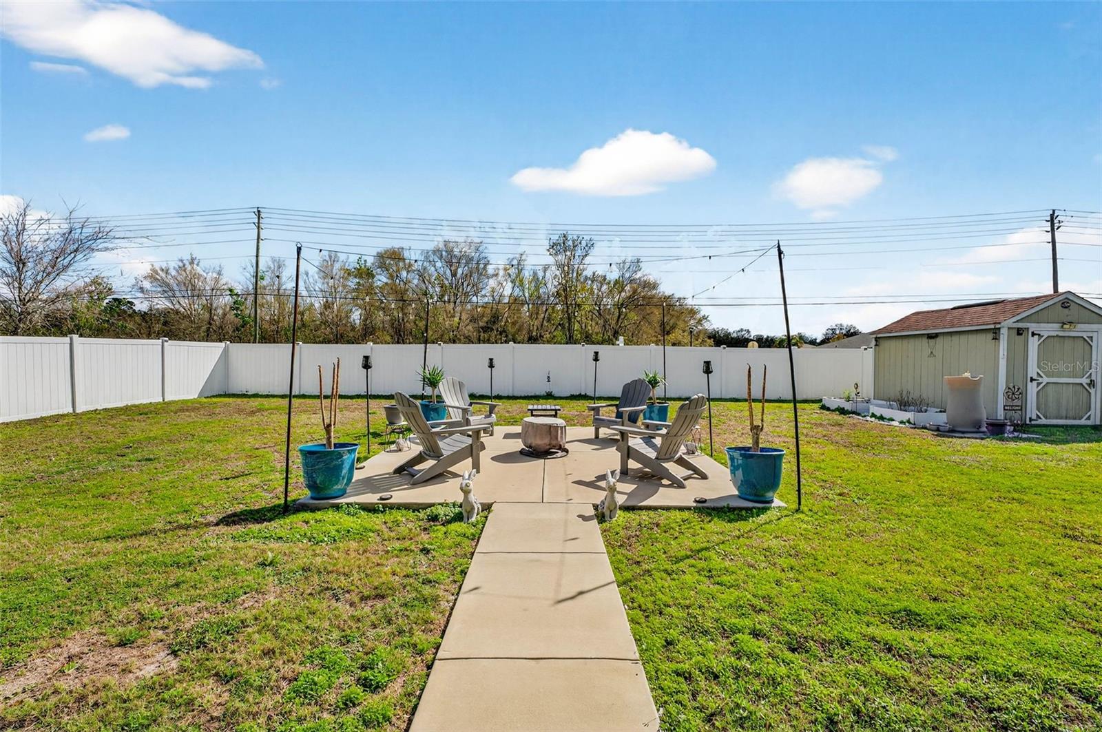 COUNTRY SQUARE - Residential