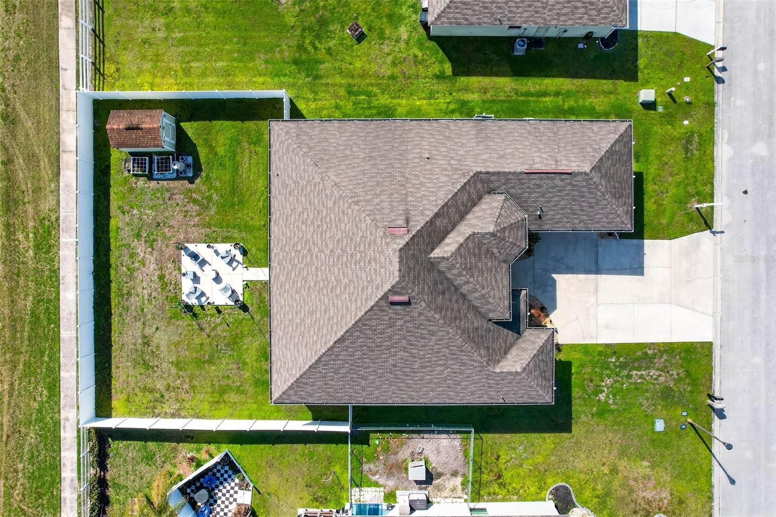 COUNTRY SQUARE - Residential