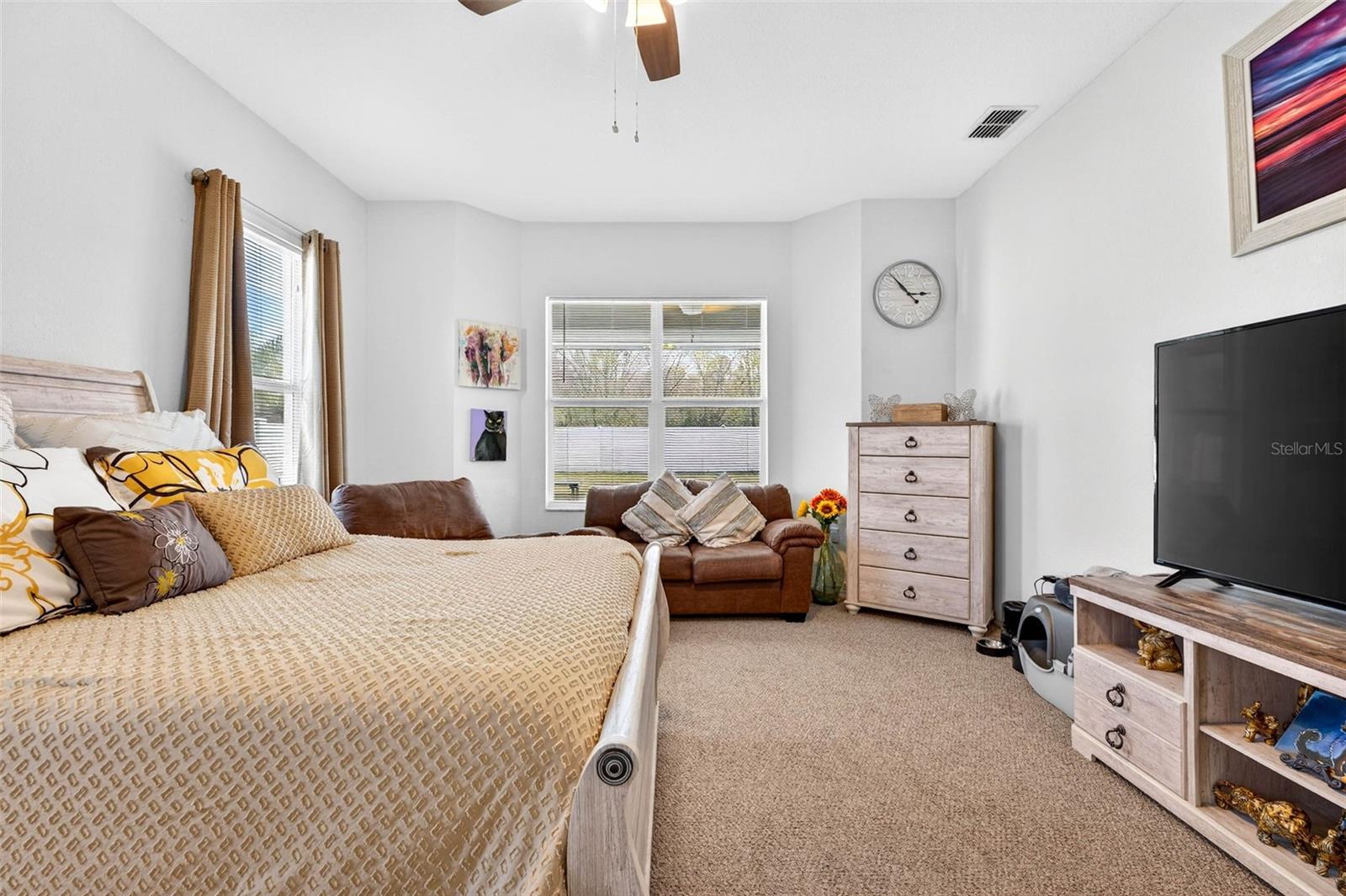 COUNTRY SQUARE - Residential