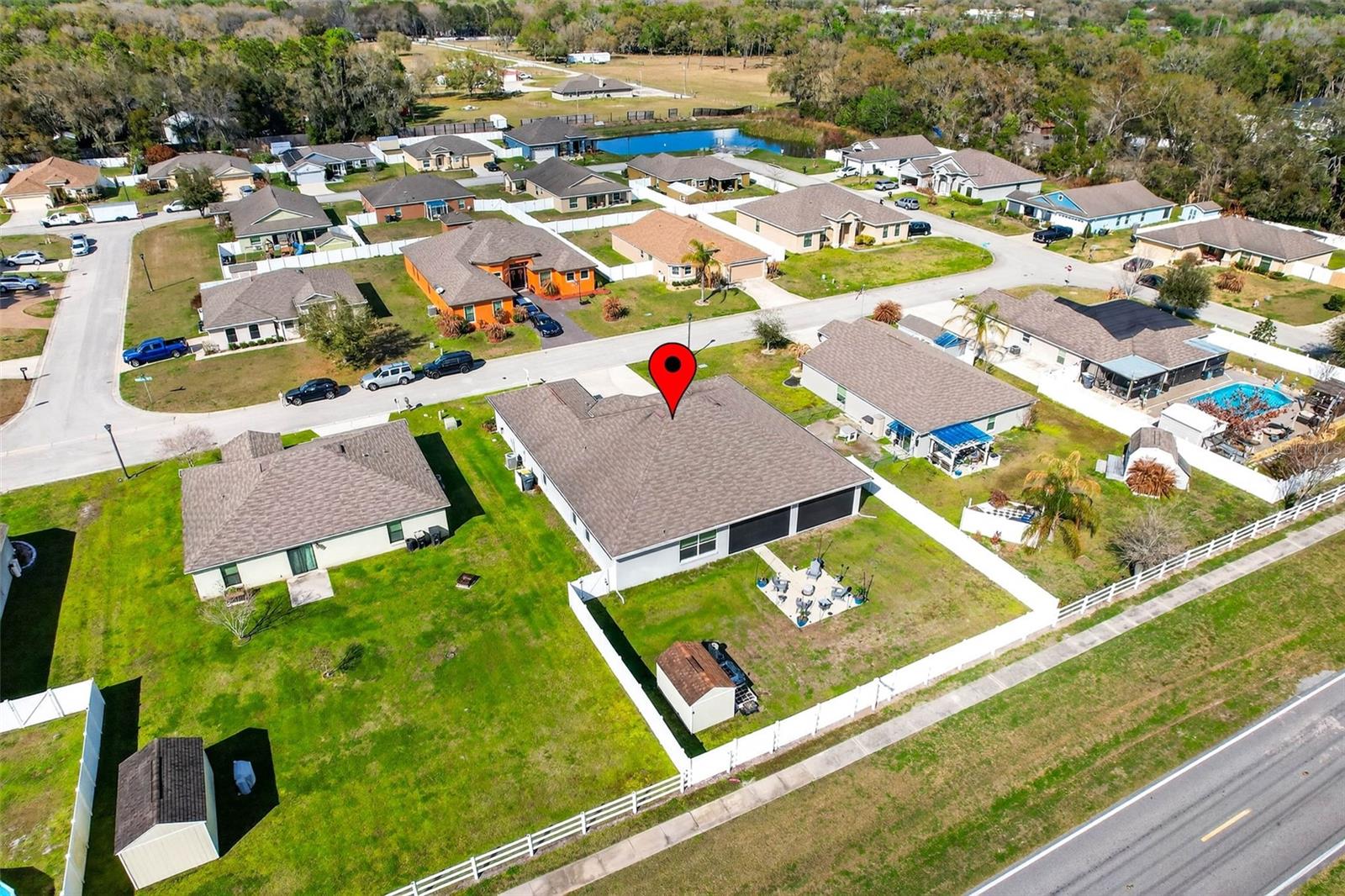 COUNTRY SQUARE - Residential