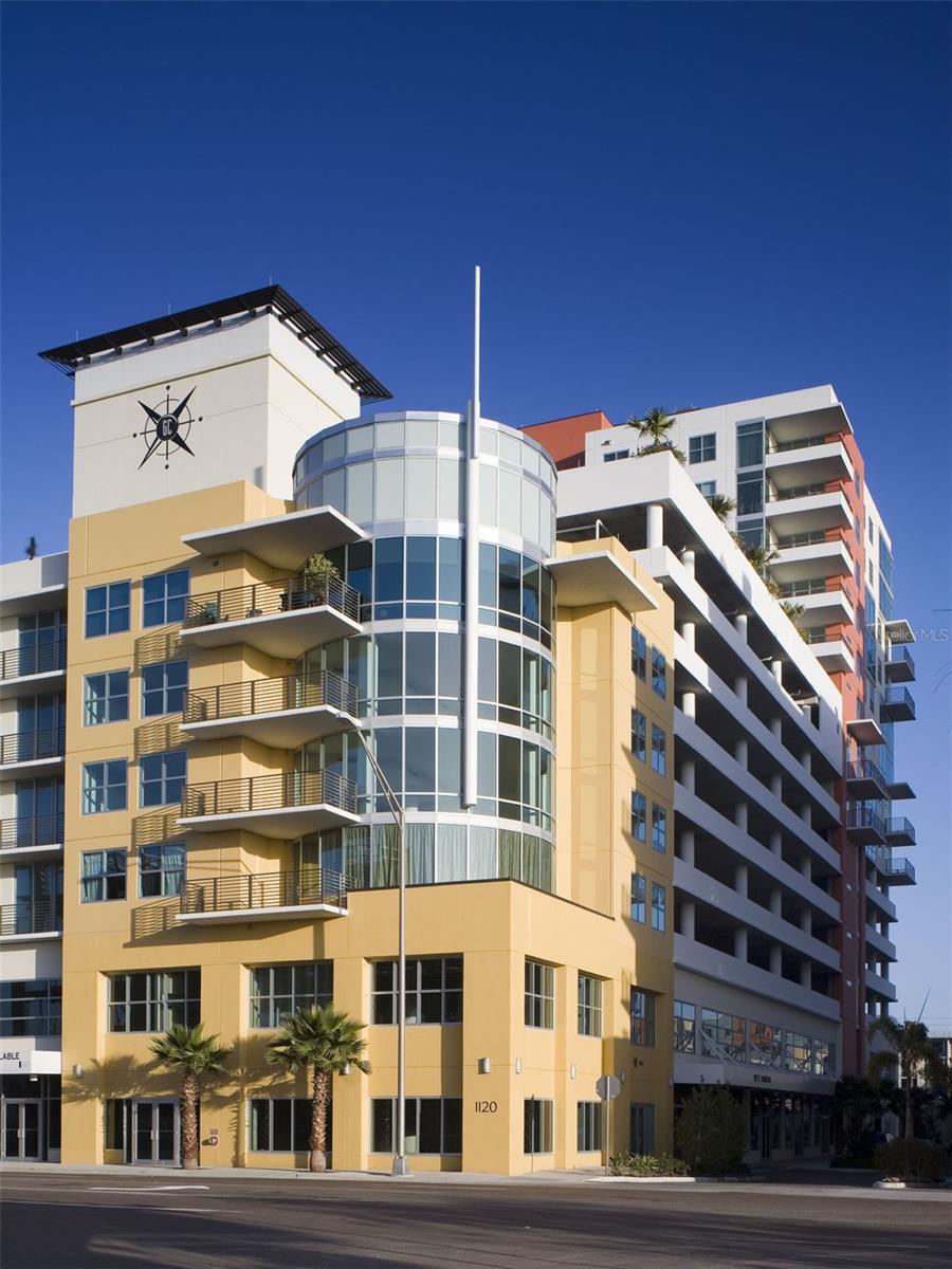 Prime Class A Office Space in the Heart of Channelside – 1120 E. Kennedy Blvd, Tampa, FL
Elevate your business presence with this exceptional leasing opportunity at 1120 E. Kennedy Blvd, a premier Class A office building located in the vibrant Channelside District of Downtown Tampa. Offering 824 RSF, this turnkey office suite is ideal for professionals seeking a modern, high-end workspace in one of Tampa's most dynamic and walkable neighborhoods. Suite 226 is also available and can be combined with 225 for a total of 3,032 RSF
This impeccably maintained office suite features an efficient layout designed to support both collaborative and private work environments. Furniture can be included in the lease, making your move seamless and cost-effective.
Enjoy the prestige and convenience of a Channelside address—steps away from top-tier dining, retail, and entertainment, with easy access to I-275, the Selmon Expressway, and Tampa’s downtown core.
Key Features:
• Class A office suite in prime Channelside location
• 824 RSF
• Furniture package available with lease
• Walkable to Sparkman Wharf, Amalie Arena, and Water Street Tampa
• On-site parking and convenient access to major roadways and public transit
Position your business for success in one of Tampa’s most sought-after commercial corridors. Schedule your tour today.