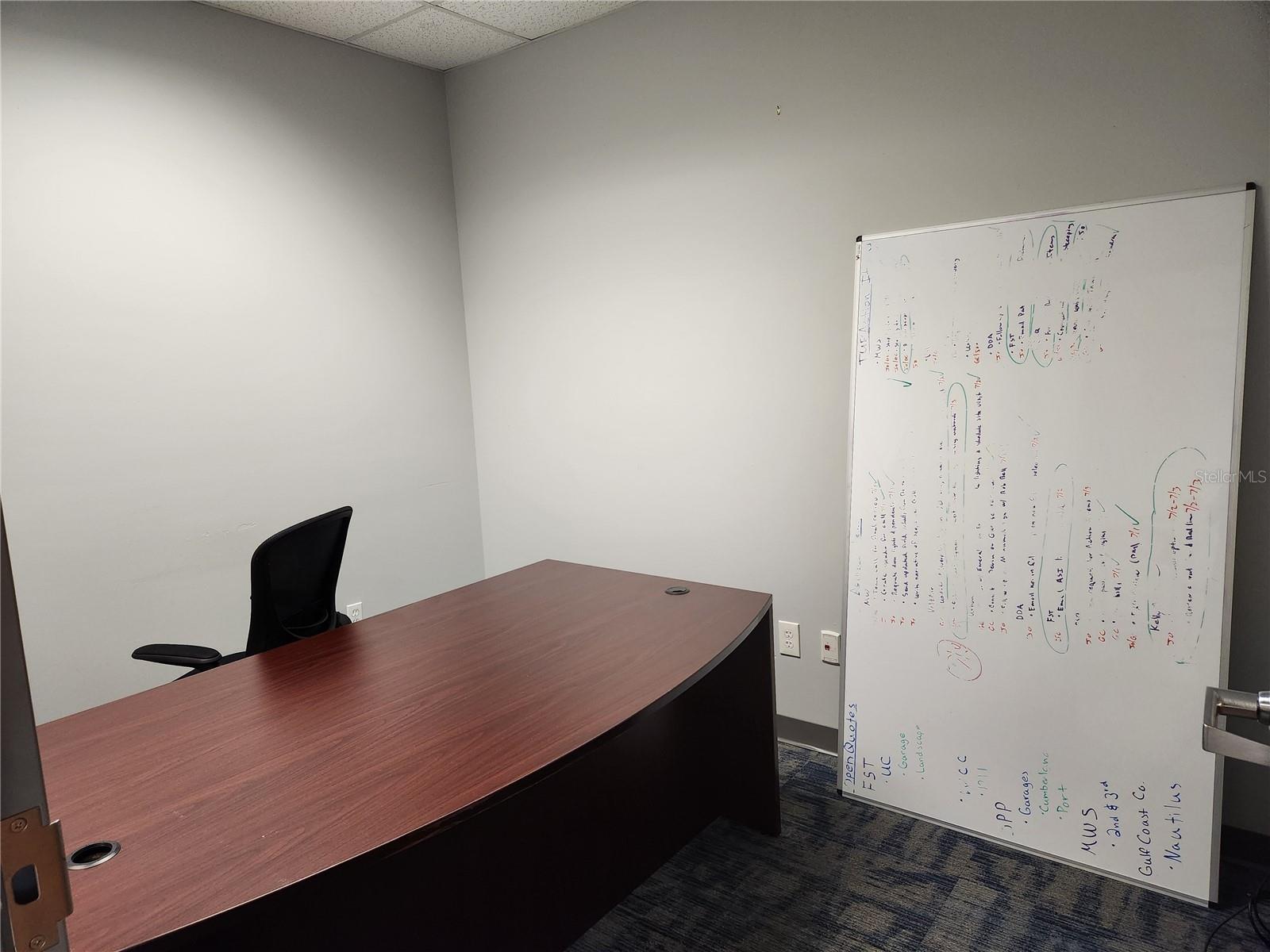 GRAND CENTRAL AT KENNEDY OFFIC - Commercial Lease