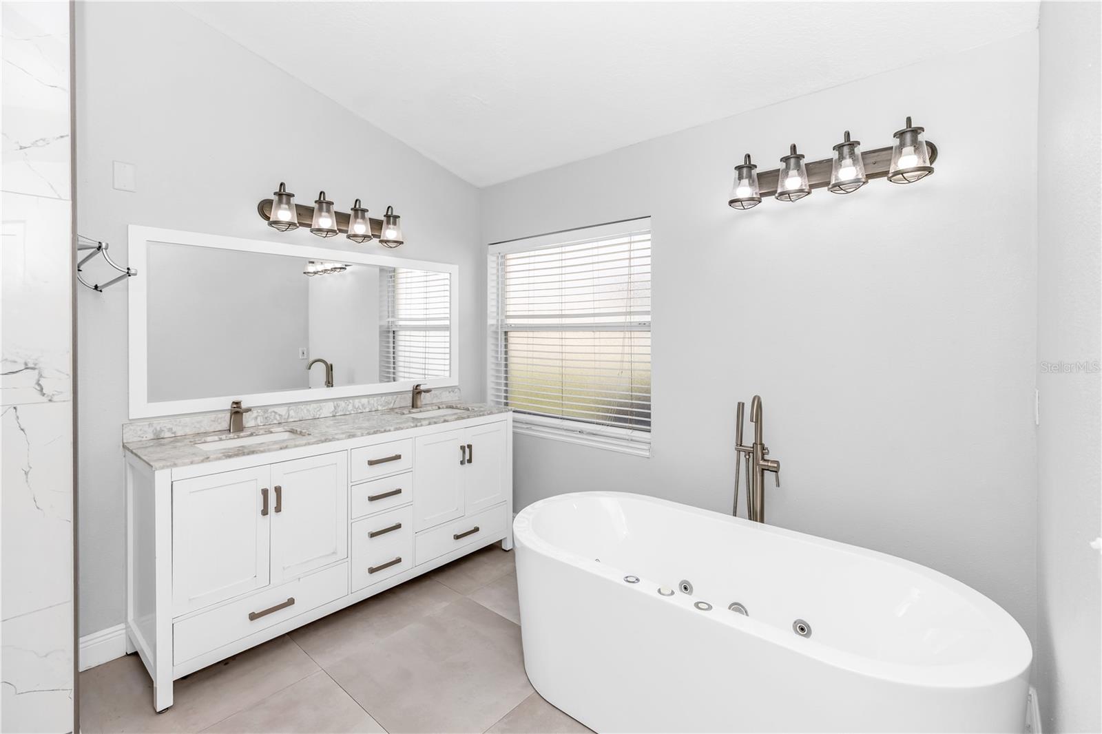 WATERFORD CHASE VILLAGE TR E - Residential