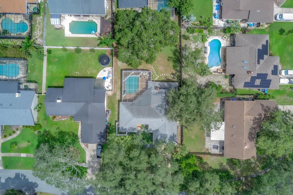 Photo of 381 Haverlake Circle, Apopka, FL 32712 (MLS # O6436624)