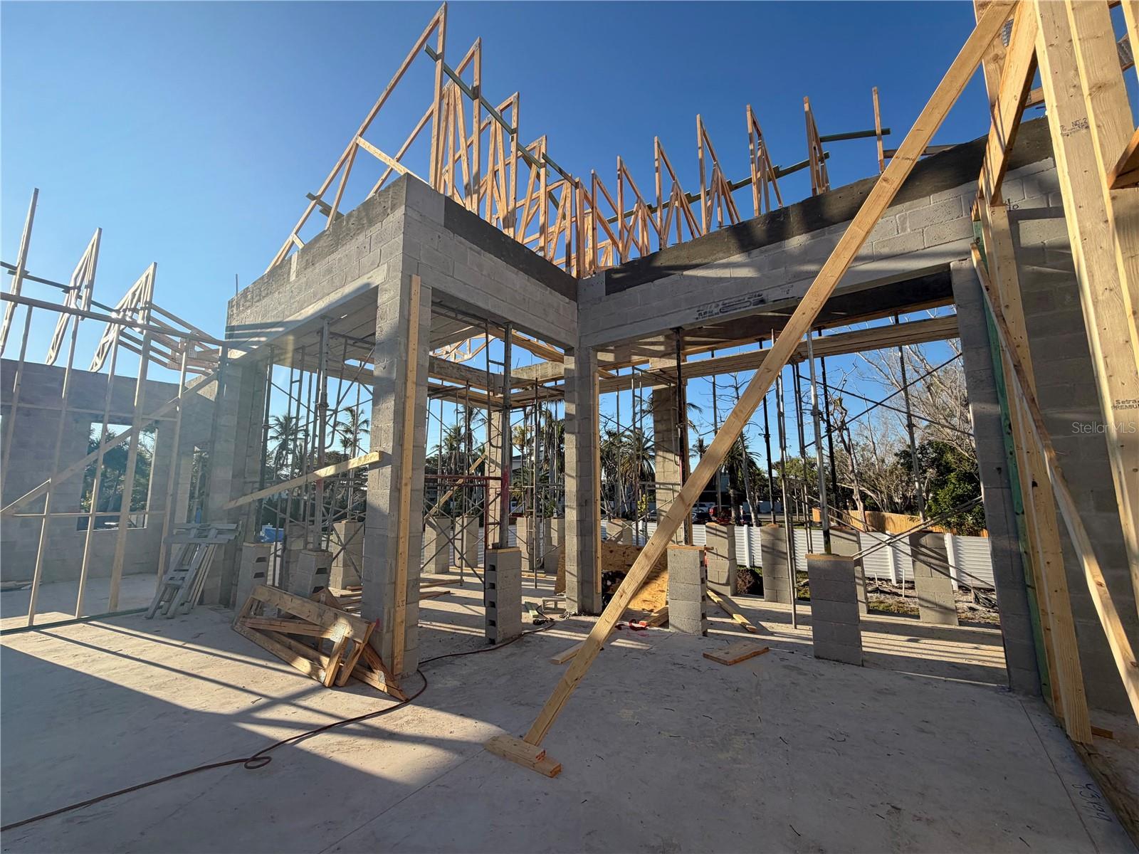 BAY ISLAND - Residential