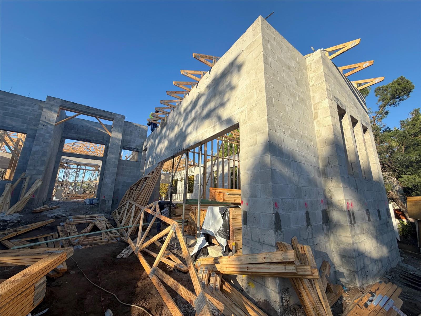 BAY ISLAND - Residential