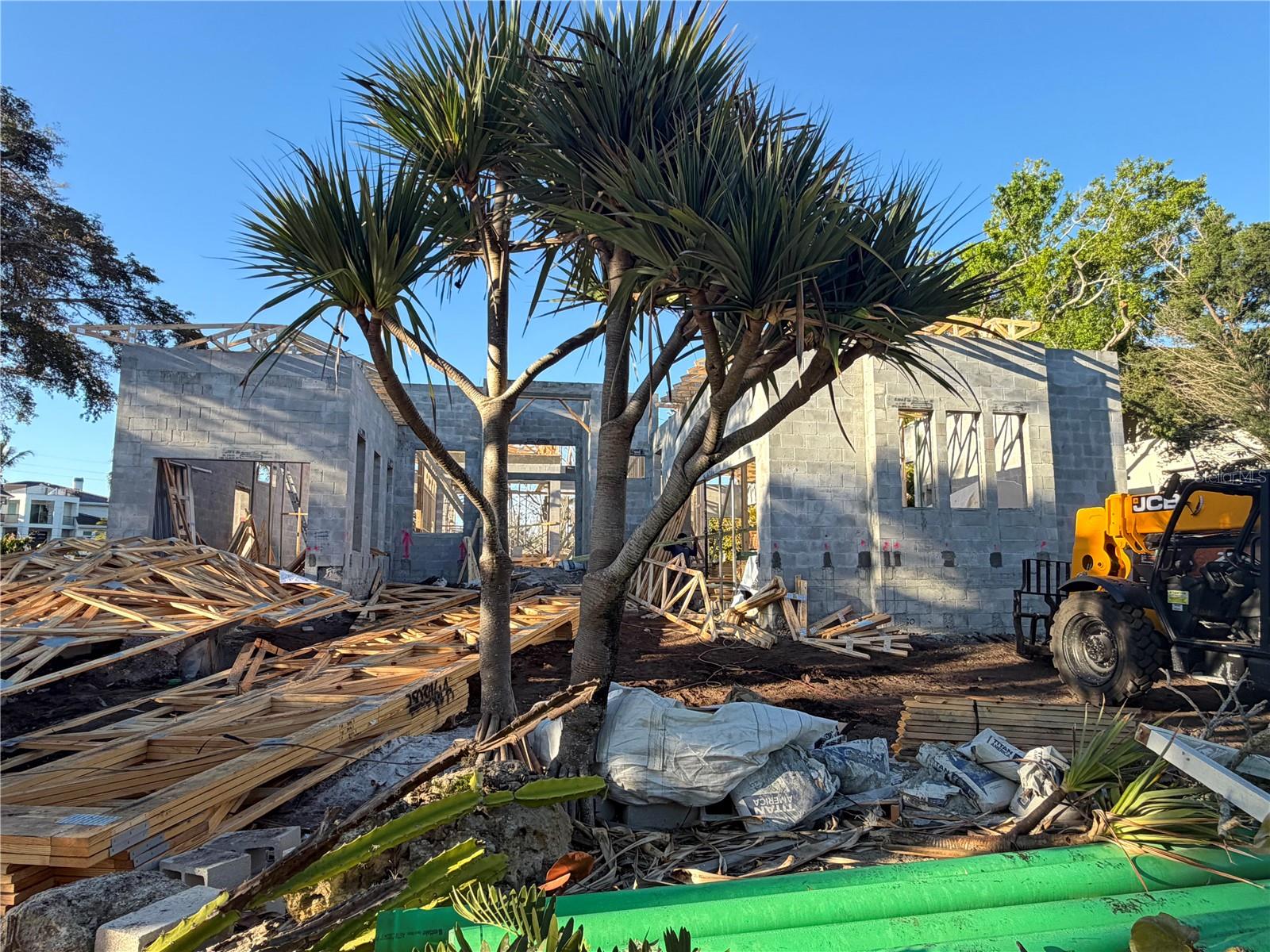 BAY ISLAND - Residential