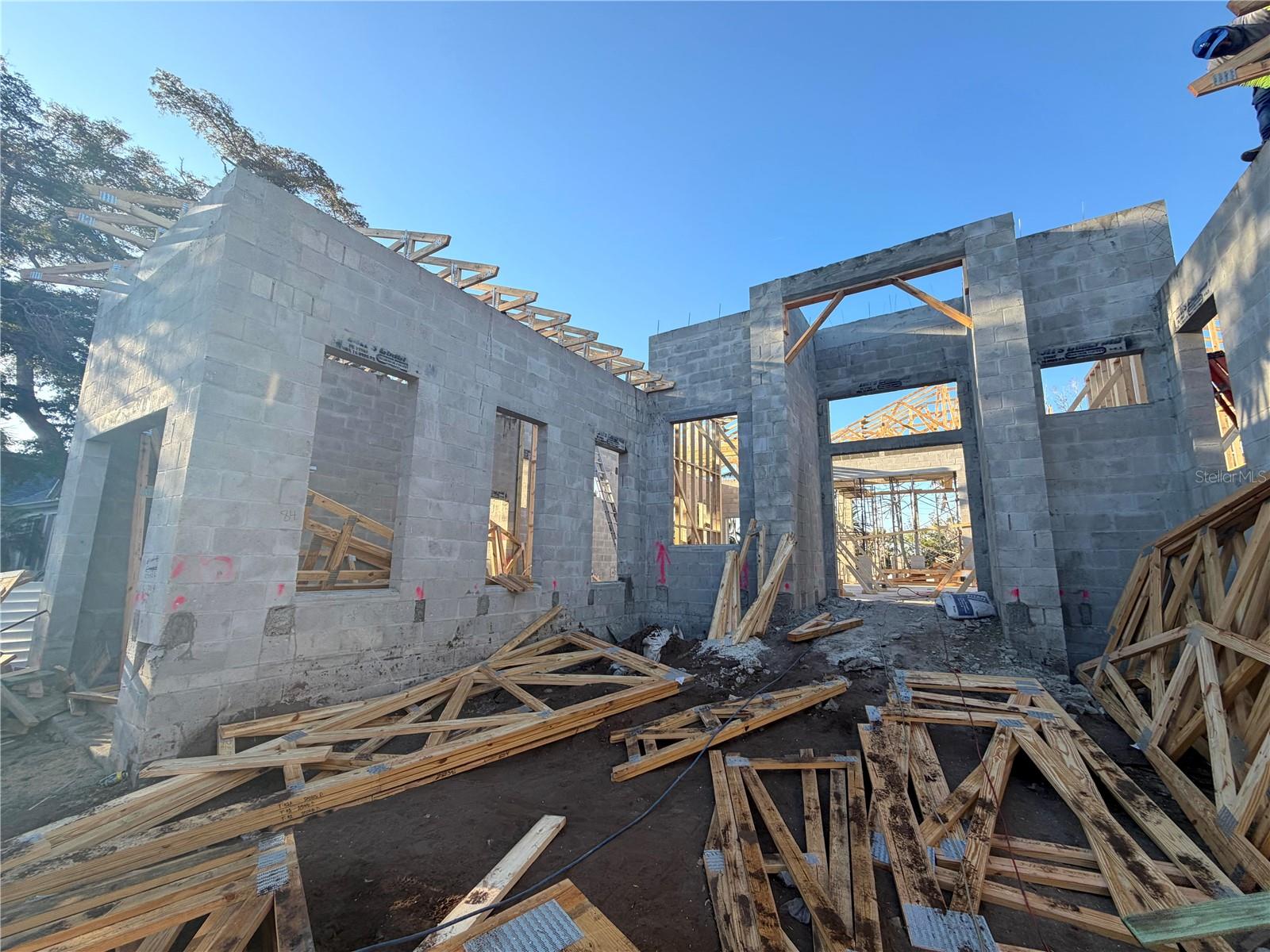 BAY ISLAND - Residential