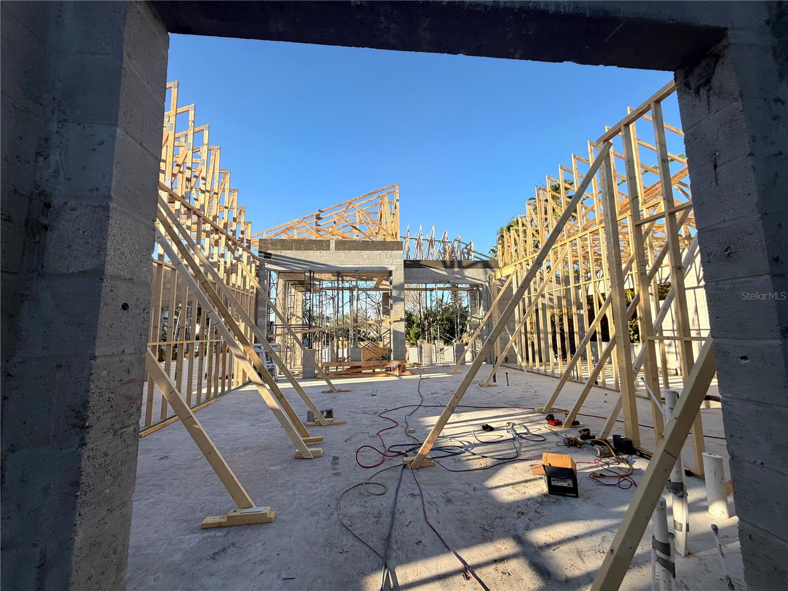 BAY ISLAND - Residential