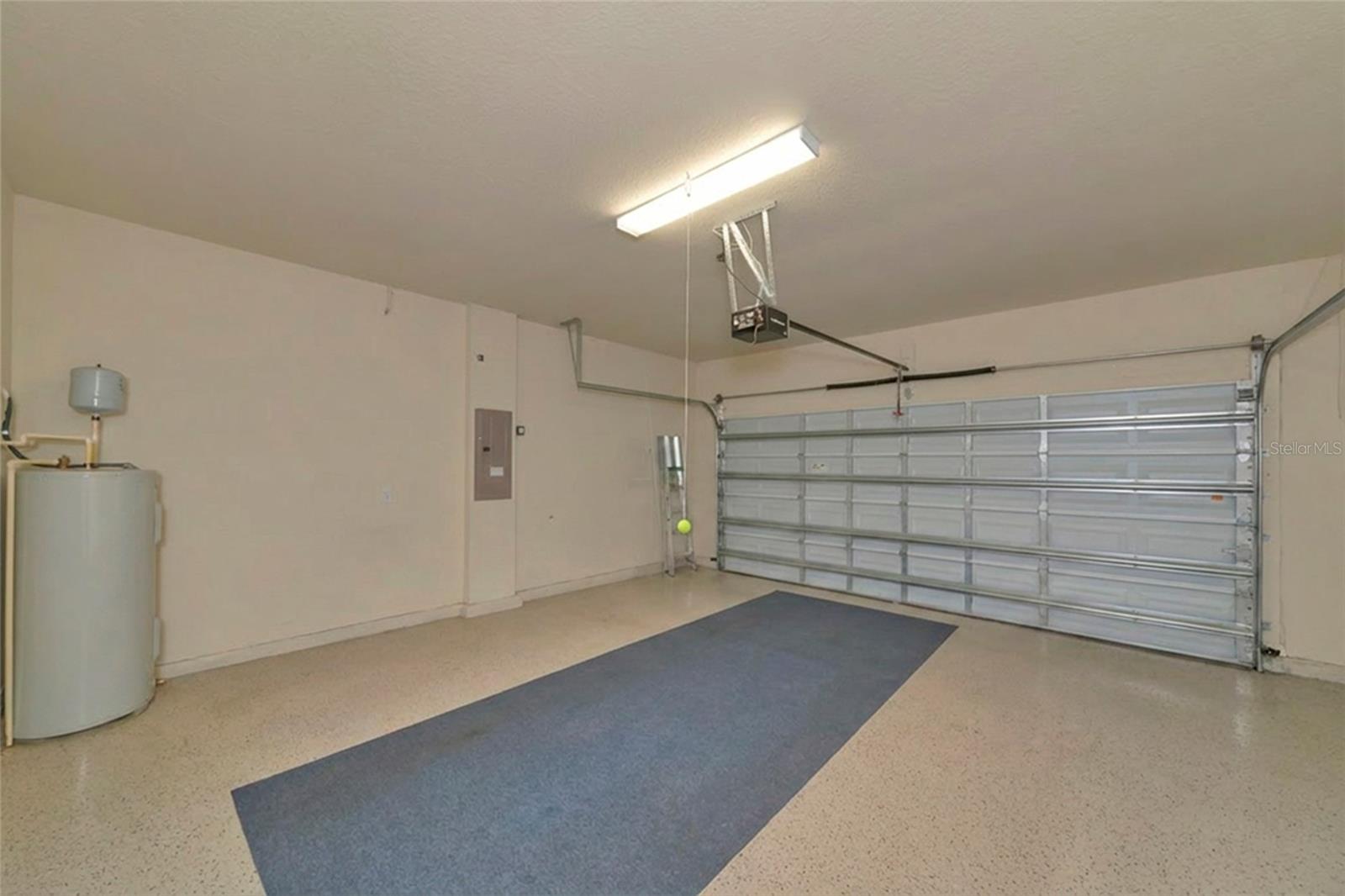 RIVER STRAND - Residential