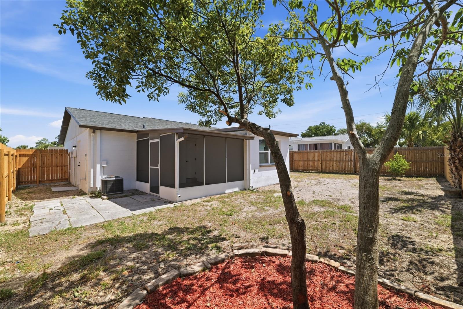 HILLANDALE - Residential