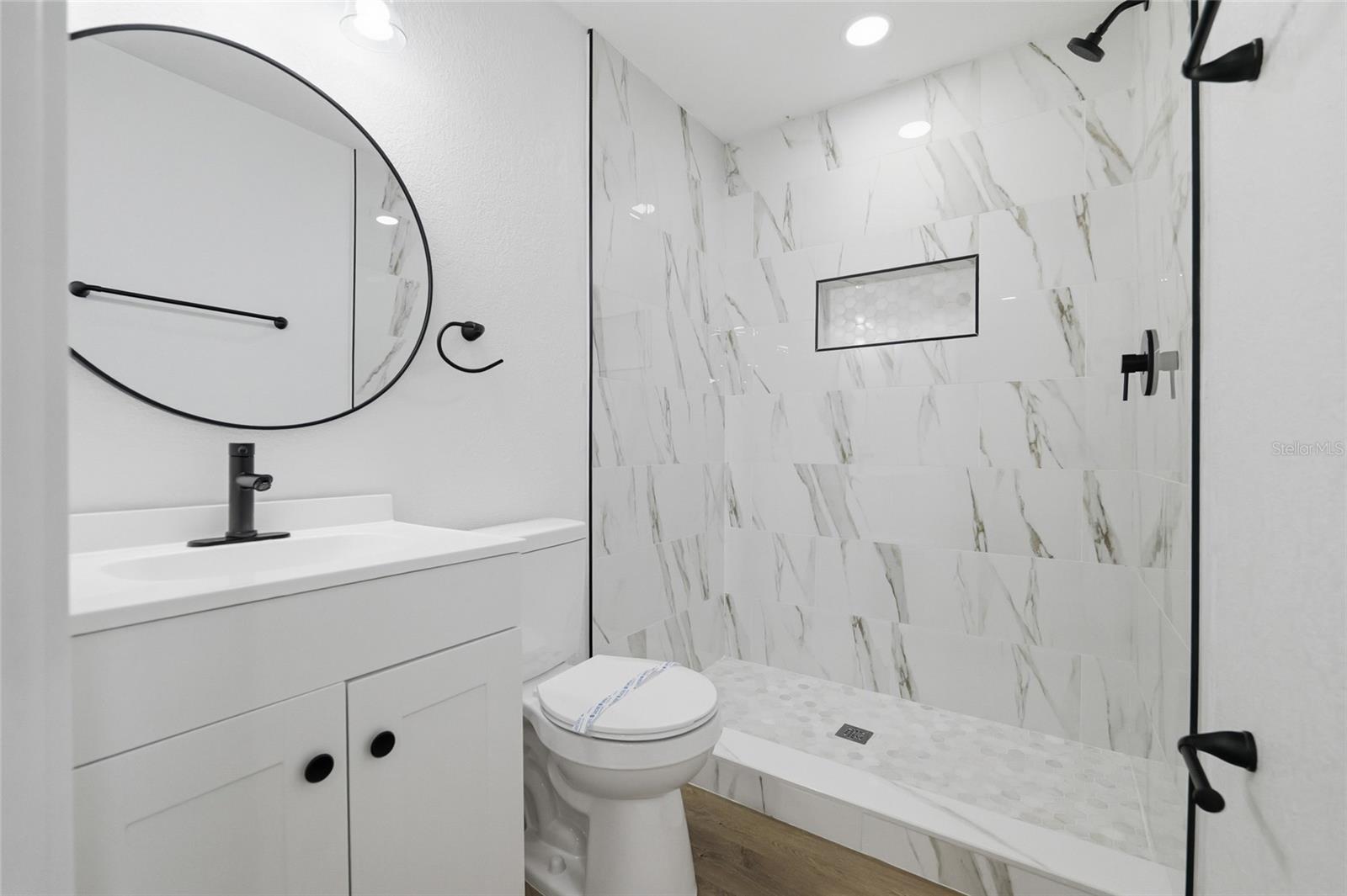 HILLANDALE - Residential