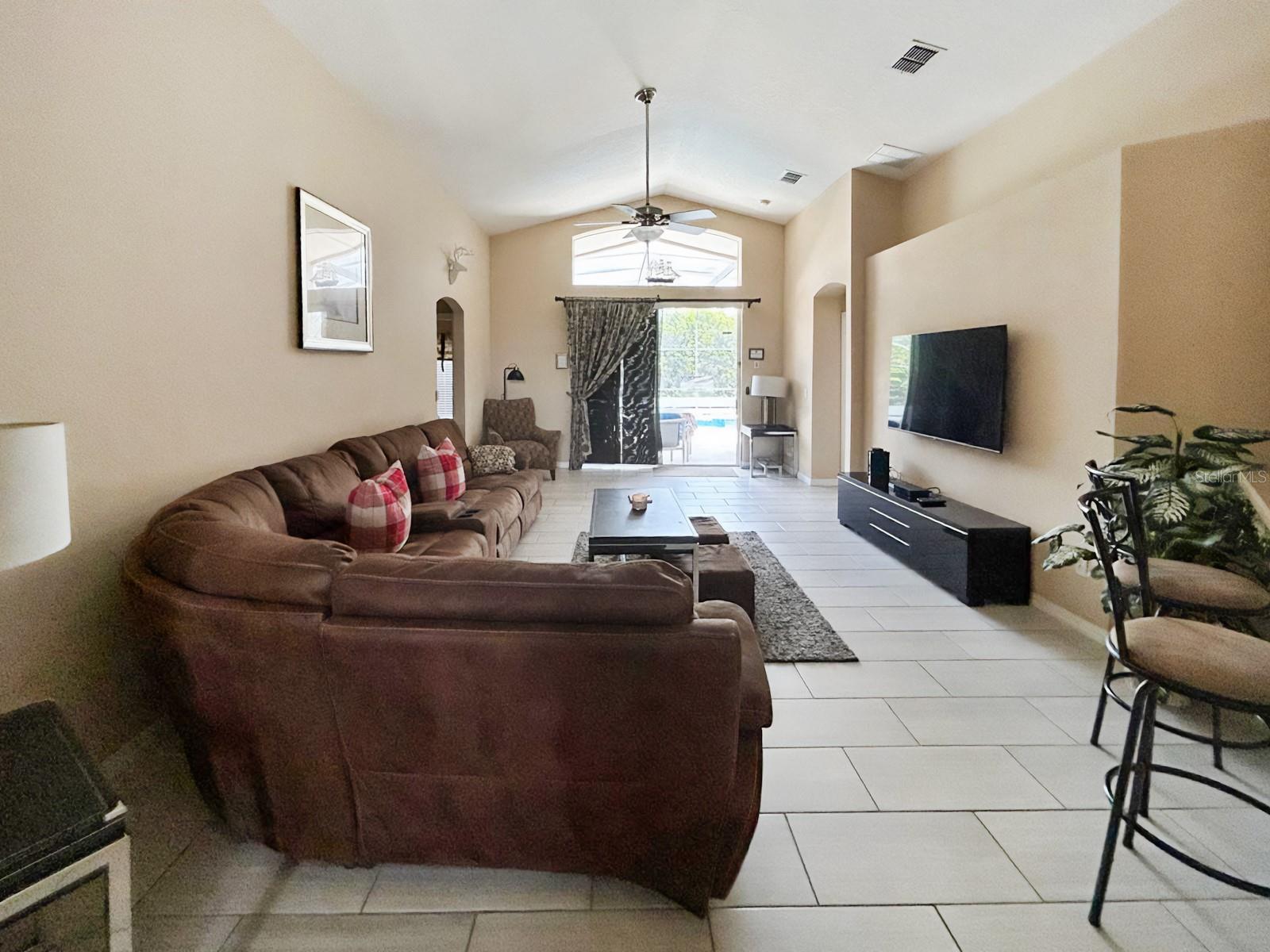 140 BONVILLE DRIVE