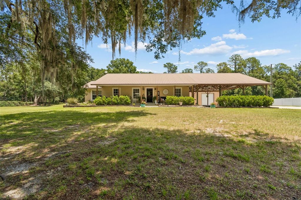 Photo of 10501 Sherrouse Road, Lakeland, FL 33810 (MLS # TB8518522)