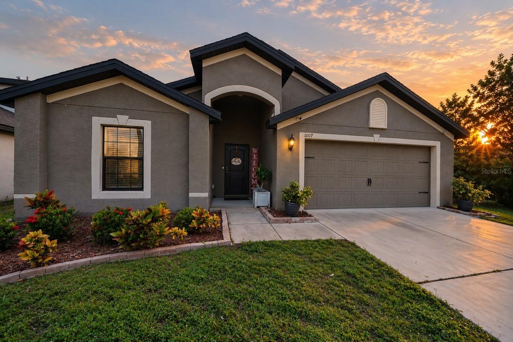 Photo of 1007 Culbreath Green Court, Ruskin, FL 33570 (MLS # TB8554206)
