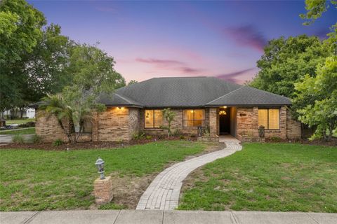 Photo of 8617 Amber Oak Court, Orlando, FL 32817 (MLS # O6411412)