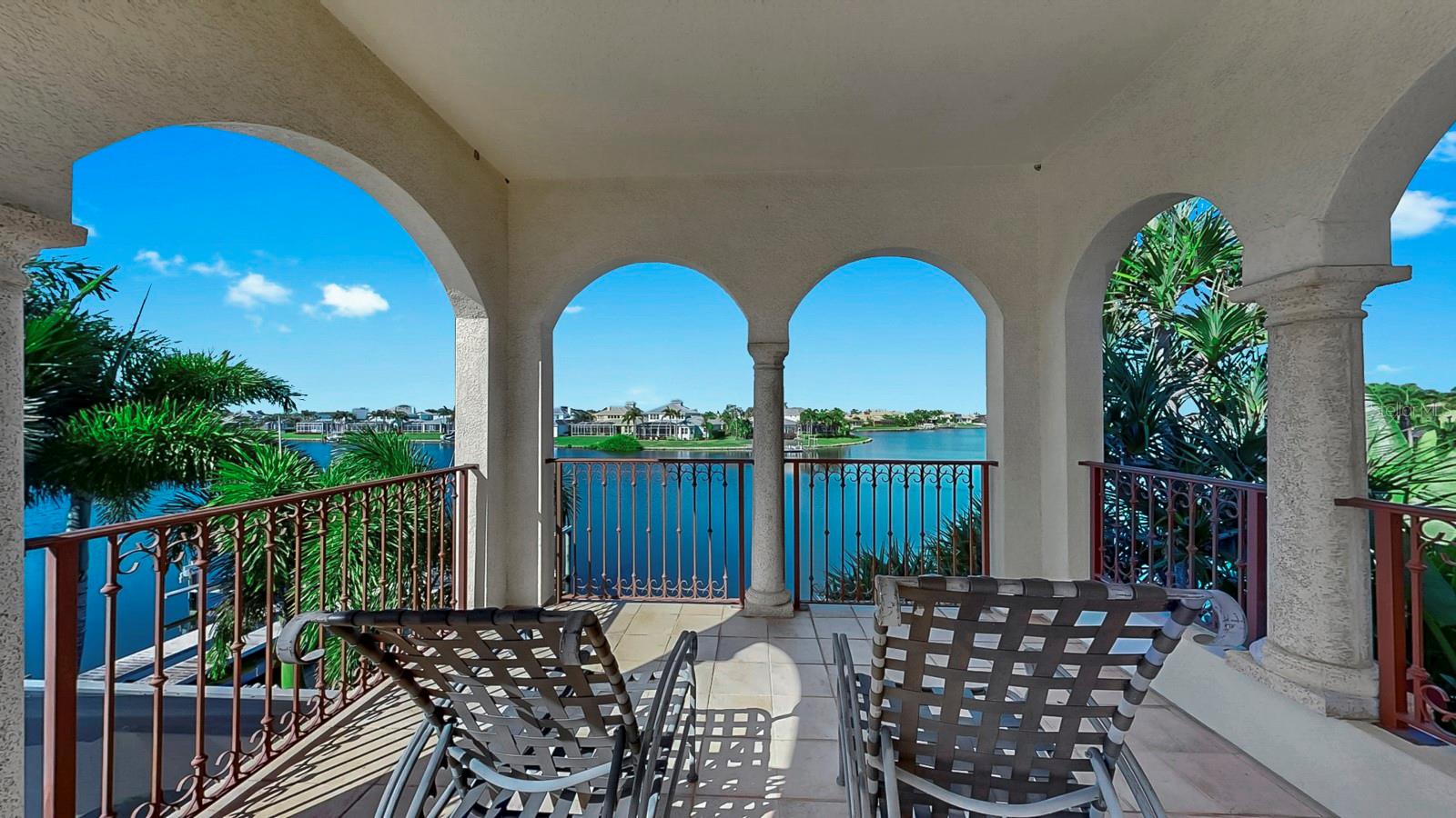 MIRABAY PH 2A-4 - Residential